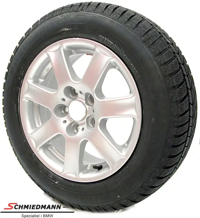 15″ Seven wheels with 195/65HR15 winther tyres